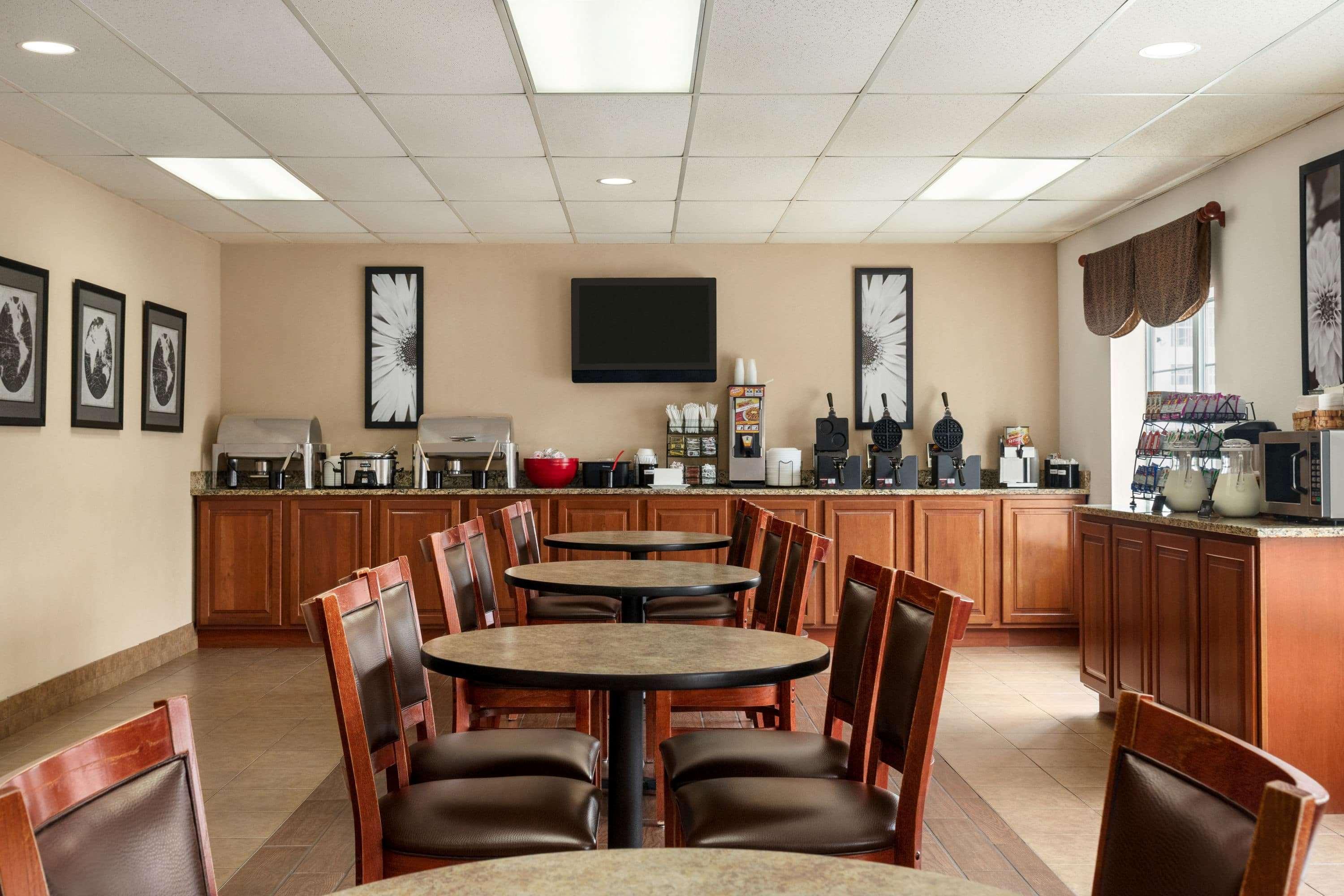 Ramada By Wyndham Pigeon Forge North Hotel Eksteriør billede