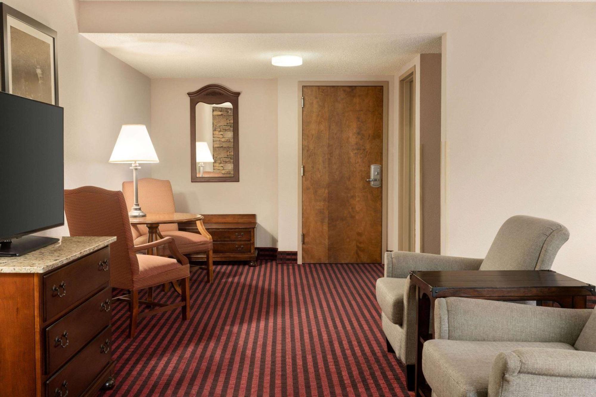 Ramada By Wyndham Pigeon Forge North Hotel Eksteriør billede
