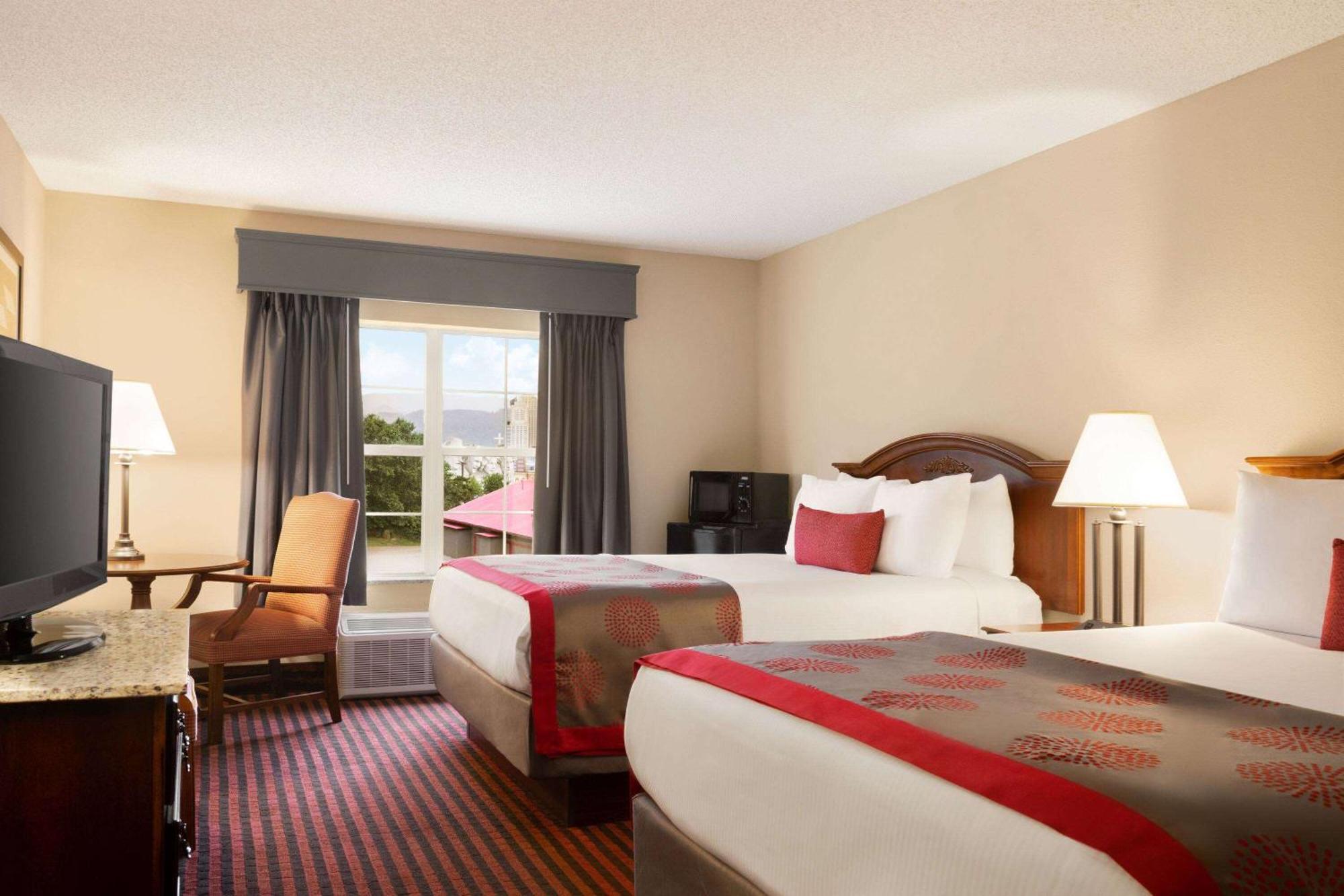 Ramada By Wyndham Pigeon Forge North Hotel Eksteriør billede