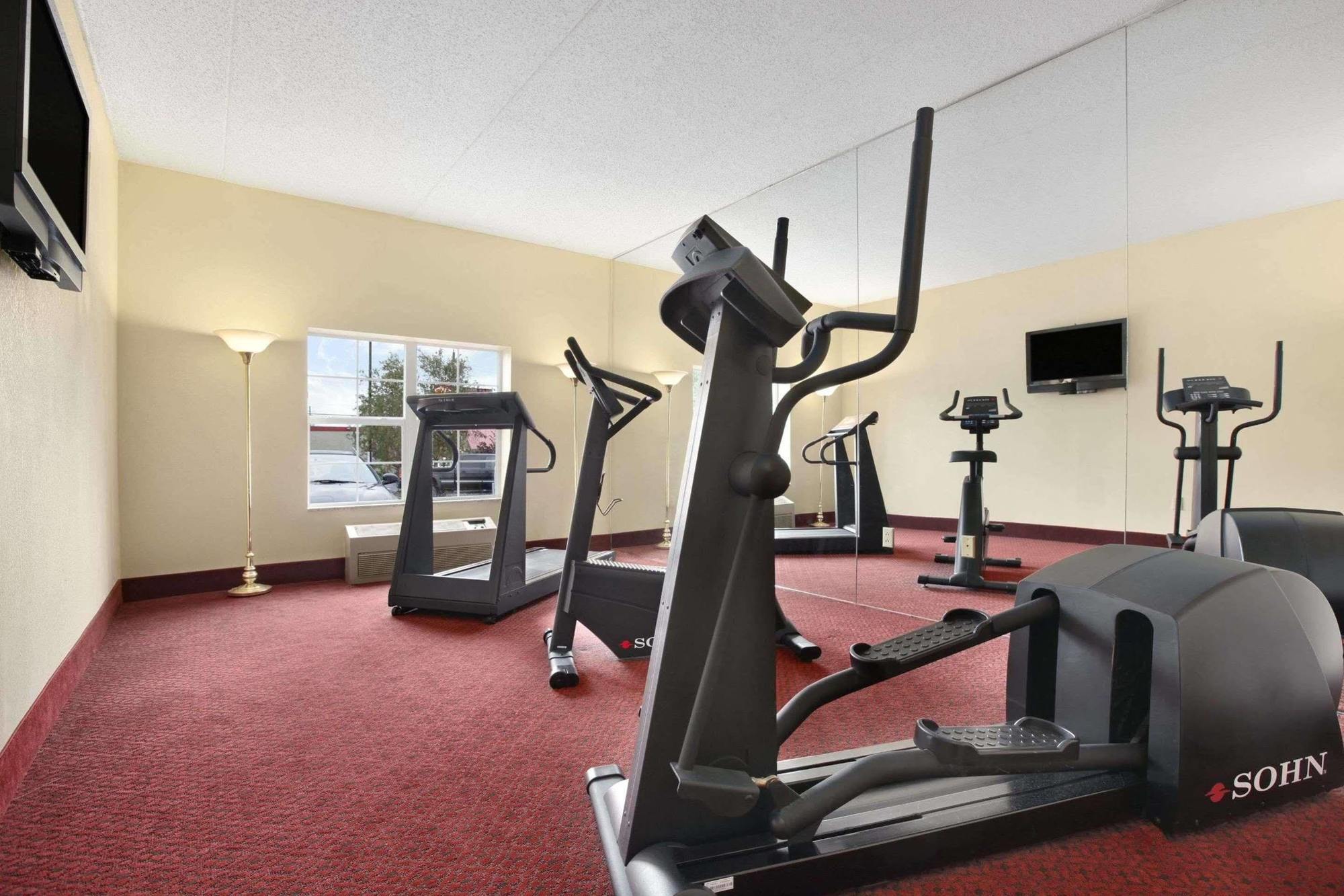 Ramada By Wyndham Pigeon Forge North Hotel Eksteriør billede