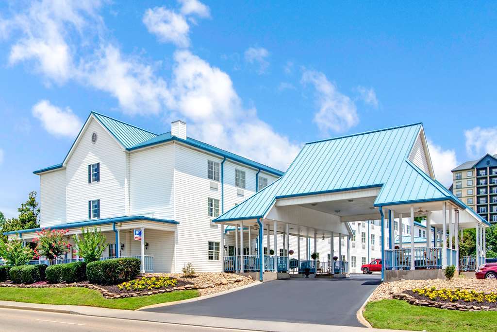 Ramada By Wyndham Pigeon Forge North Hotel Eksteriør billede