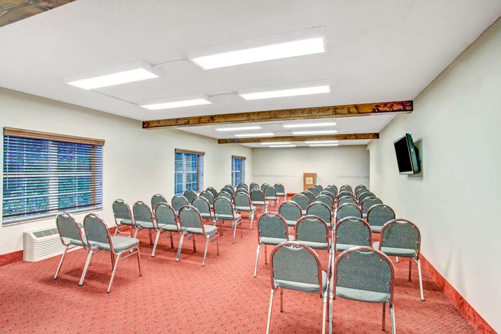 Ramada By Wyndham Pigeon Forge North Hotel Faciliteter billede